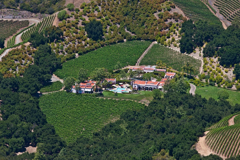 Mexican-Inspired Malibu Estate and Vineyard mexican inspired malibu estate and vineyard 61b1ac2