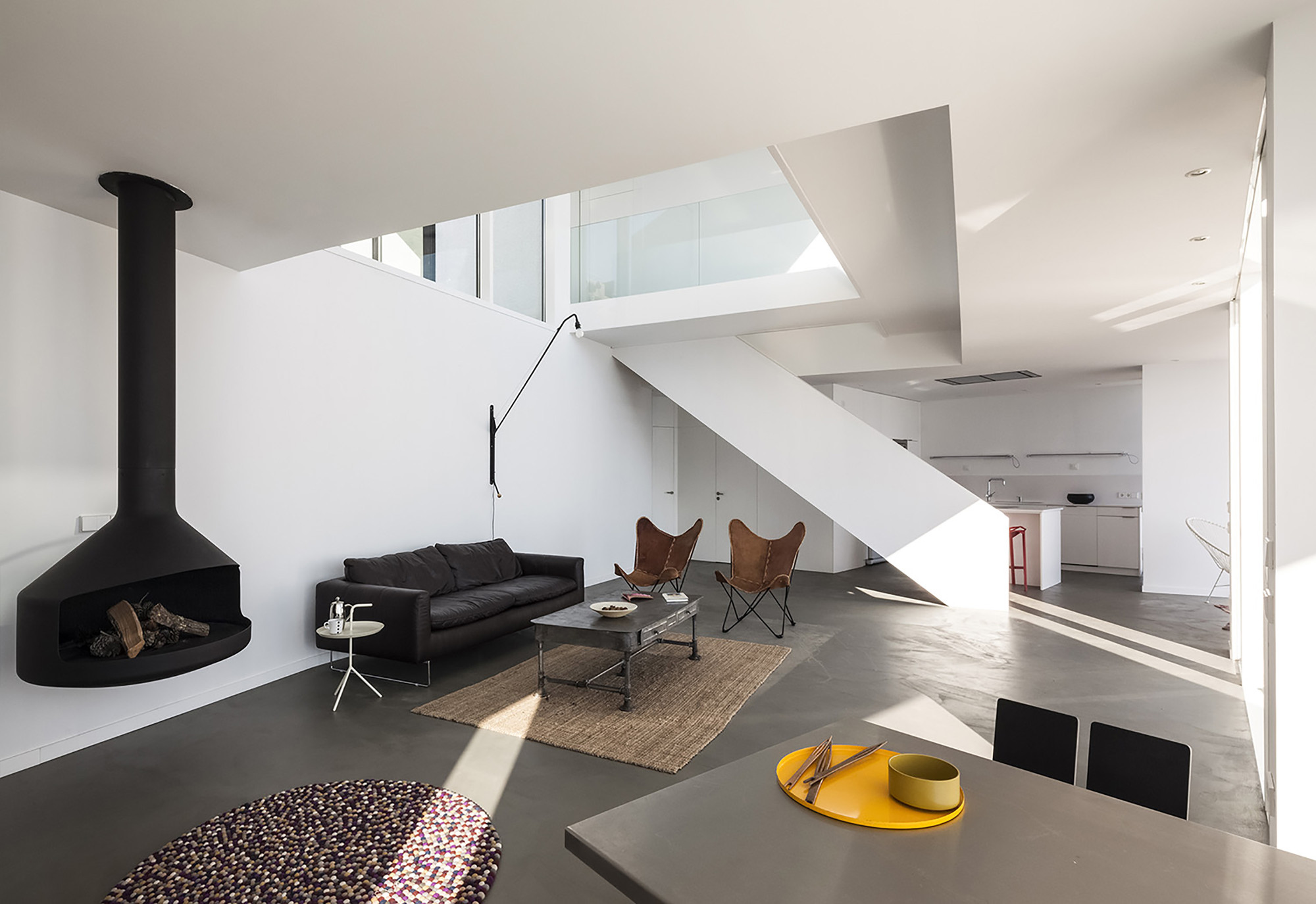 Modern Sunflower House In El Port de la Selva, Girona, Spain modern sunflower house in el port de la selva girona spain f1ee3f7