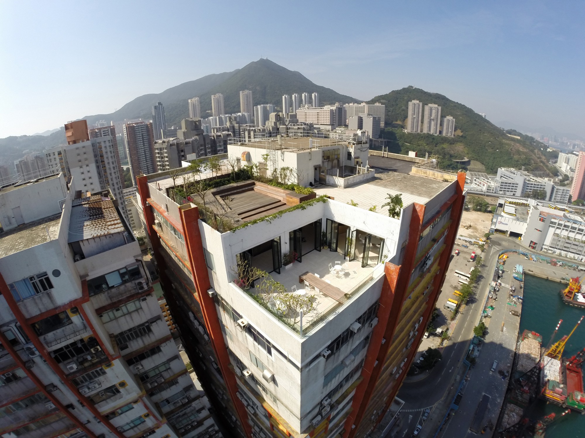 Modern WING Loft In Chai Wan, Hong Kong modern wing loft in chai wan hong kong 1abb56d