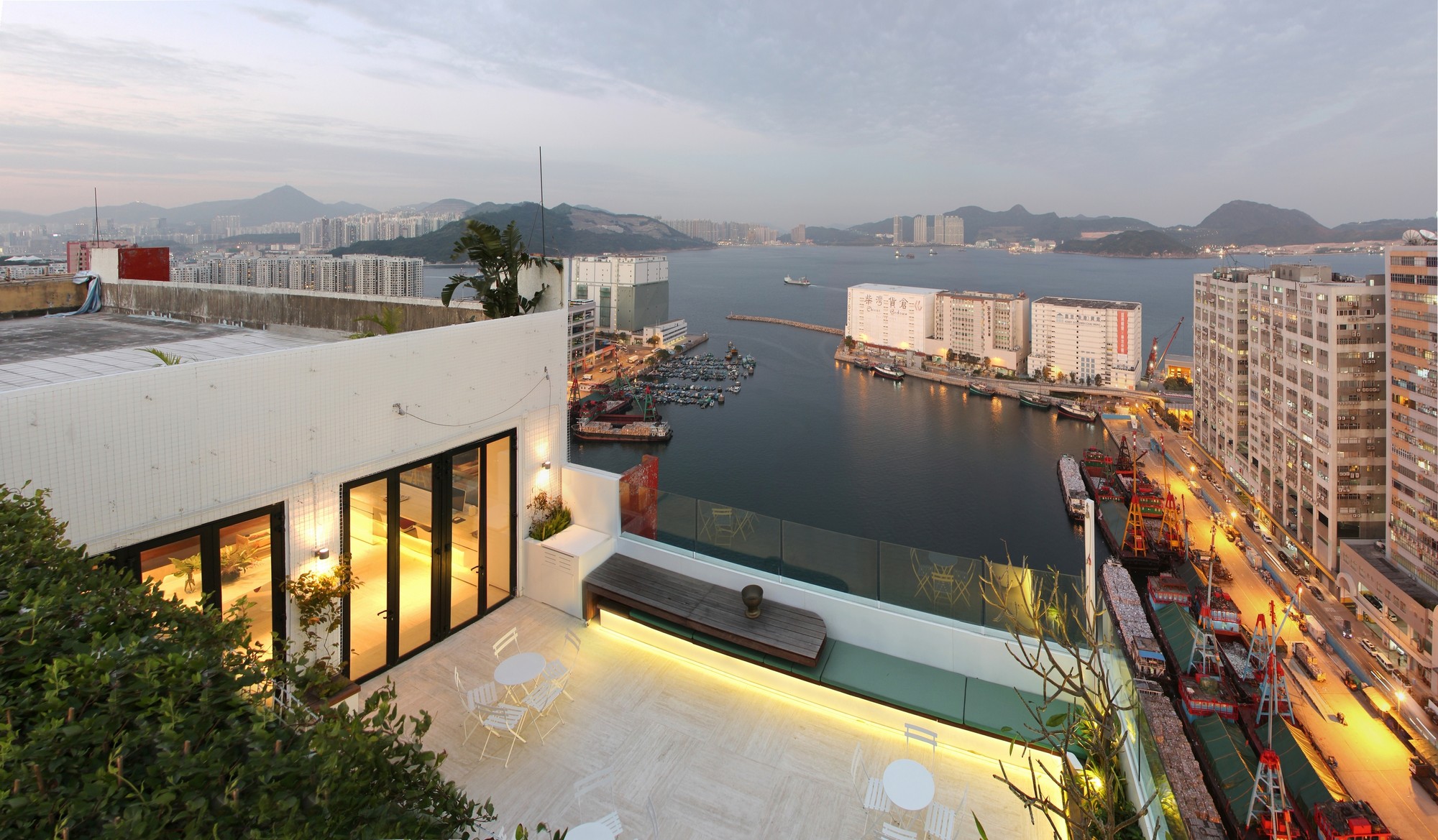 Modern WING Loft In Chai Wan, Hong Kong modern wing loft in chai wan hong kong 29b9476
