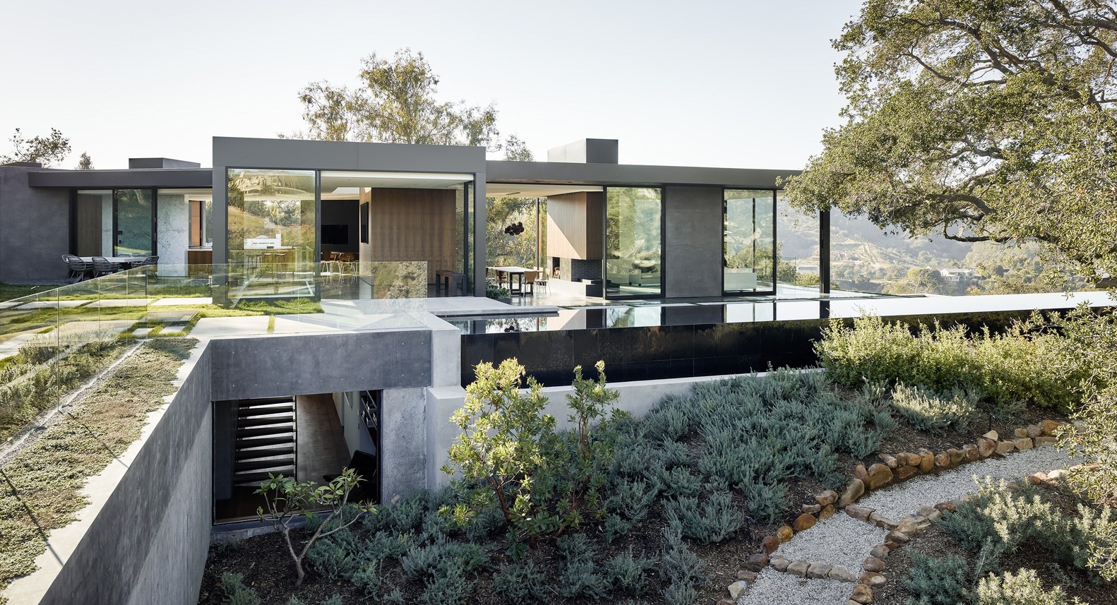 Oak Pass House In Beverly Hills, California, USA oak pass house in beverly hills california usa 1f32595