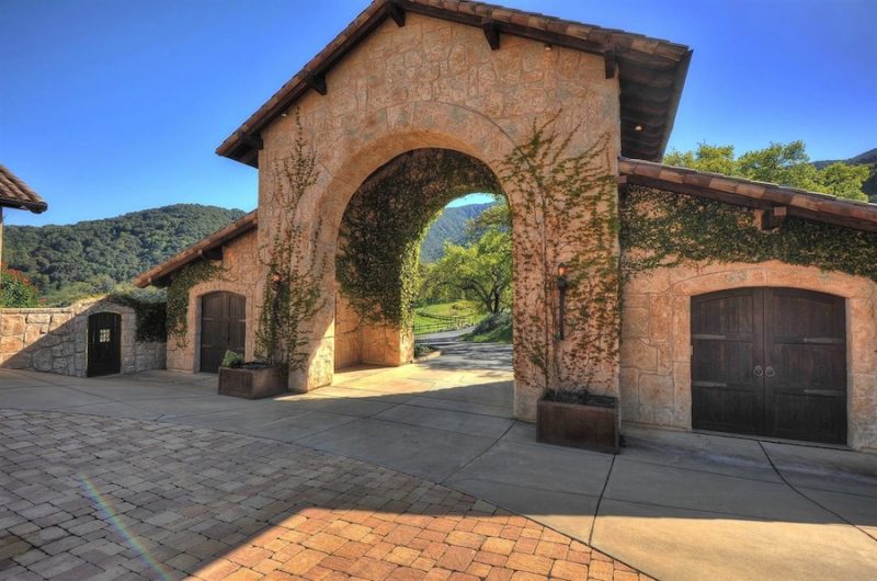 One of a Kind Great Oaks Estate one of a kind great oaks estate eff4799