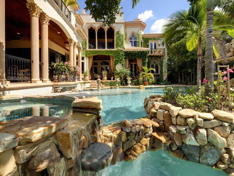 Opulent Siesta Key Mediterranean in Florida, United States opulent siesta key mediterranean in florida united states e331208