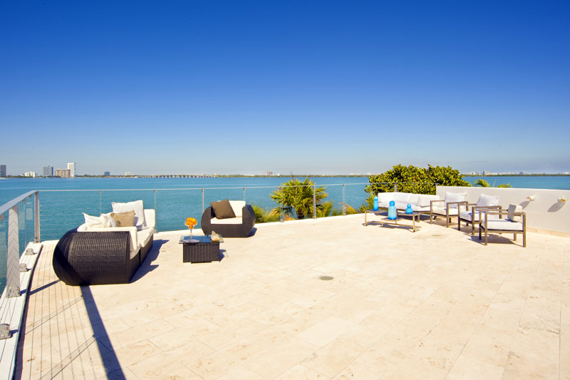 Opulent Villa Valentina in Miami Beach opulent villa valentina in miami beach e1bd9e9