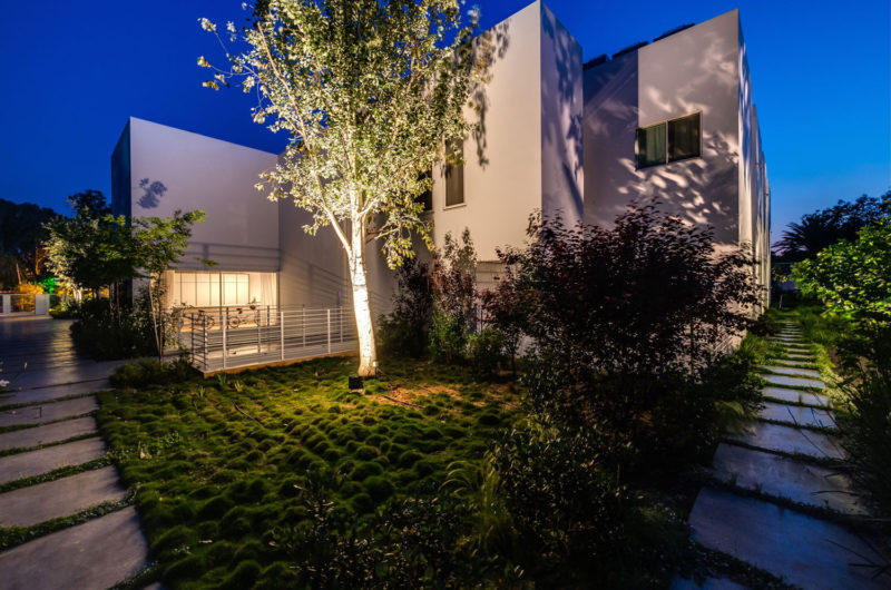Outstanding Modern Villa in Ramot Hashavim, Israel outstanding modern villa in ramot hashavim israel 04fe307