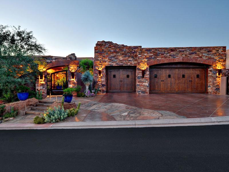 Plush Residence in Saint George, Utah plush residence in saint george utah 5c25bd9