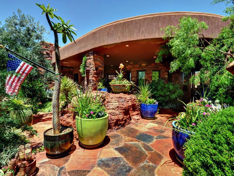 Plush Residence in Saint George, Utah plush residence in saint george utah 6e620ac