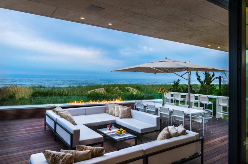 Spruce Daniel's Lane Residence by Blaze Makoid Architecture spruce daniels lane residence by blaze makoid architecture d624542