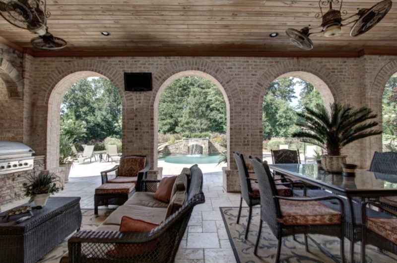 Sublime Johns Creek Residence in Georgia, United States sublime johns creek residence in georgia united states b8200ca