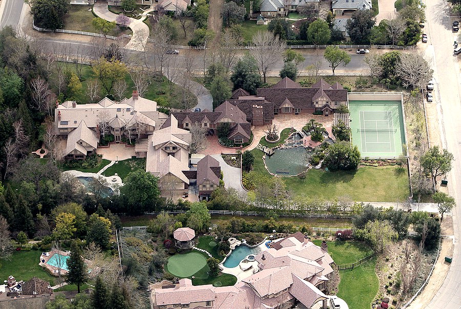 Superb Estate In Hidden Hills Meets The Wrecking Ball superb estate in hidden hills meets the wrecking ball ffb488c