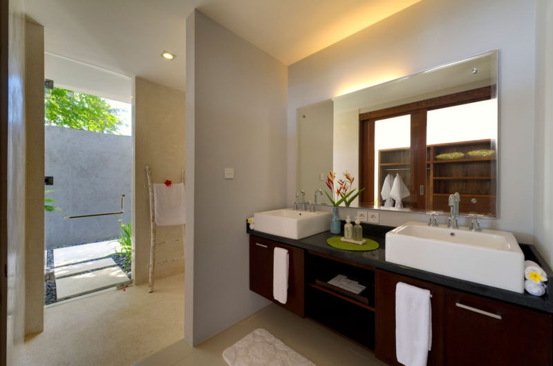 Superb Malibu Cliff Villa on Lombok Island, Indonesia superb malibu cliff villa on lombok island indonesia 5b4c7fe