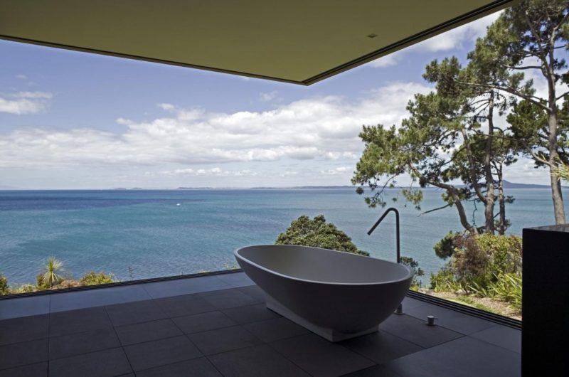 The irresistible Cliff House in Auckland, New Zealand by Fearon Hay Architects the irresistible cliff house in auckland new zealand by fearon hay architects 76862d6