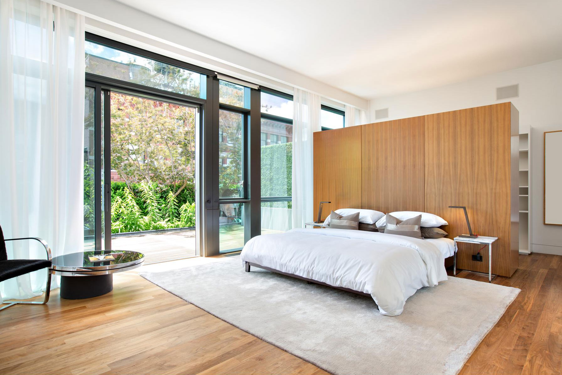 The Jewel of 40 Mercer Is A Luxe Penthouse In SoHo the jewel of 40 mercer is a luxe penthouse in soho 144100a