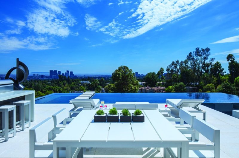 Unparalleled Laurel Way Residence by Whipple Russell Architects unparalleled laurel way residence by whipple russell architects 6e04a56