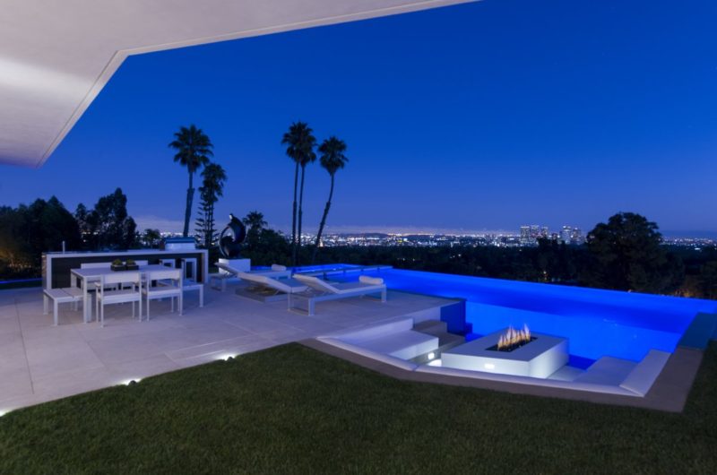 Unparalleled Laurel Way Residence by Whipple Russell Architects unparalleled laurel way residence by whipple russell architects f1e7f4f