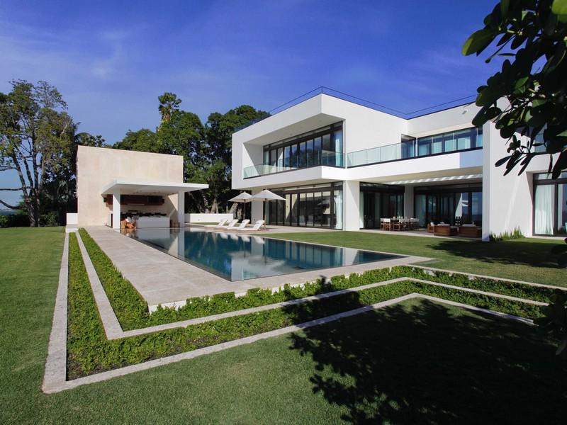 A Superb, Modern Home in Miami Beach, Florida a superb modern home in miami beach florida e2dd0cc