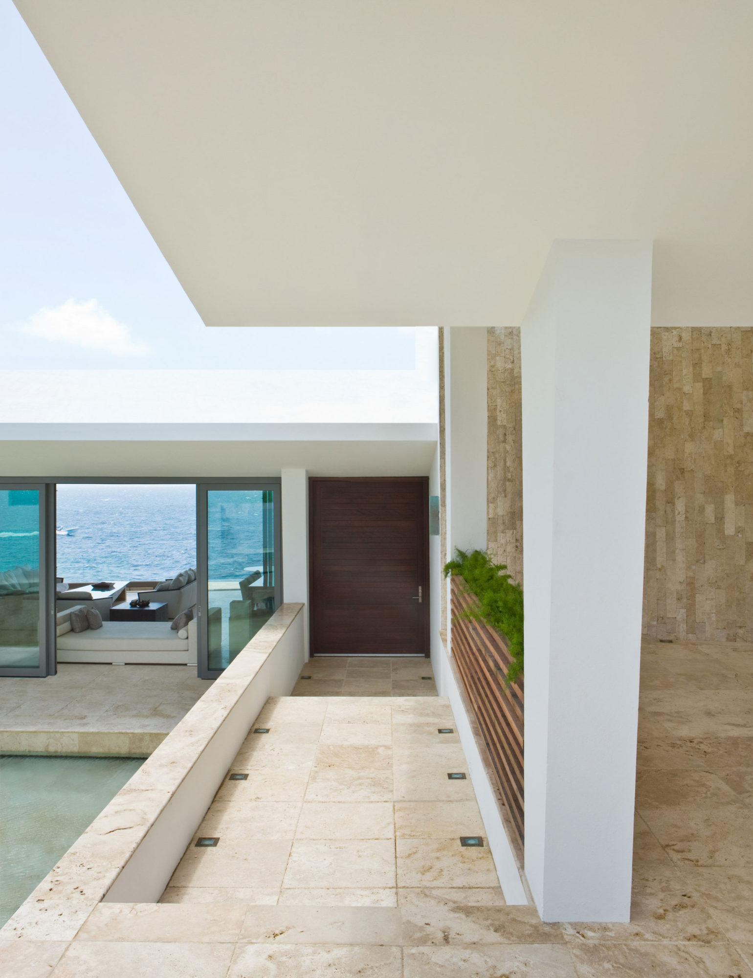 Balinese-influenced Villa Kishti by Frank Alfred Hamilton and Cecconi Simone Inc. balinese influenced villa kishti by frank alfred hamilton and cecconi simone inc f5069e9