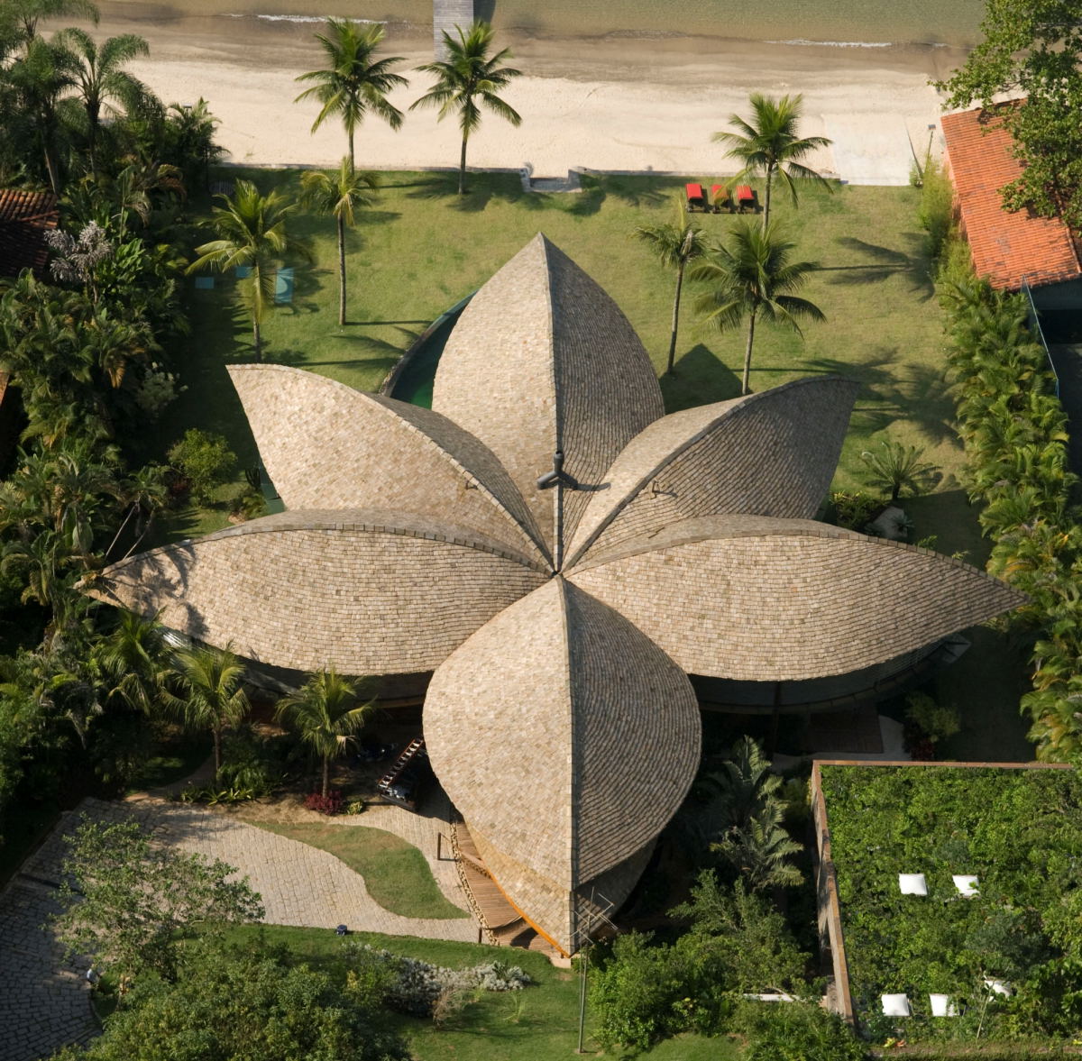 Beautiful Leaf House in Brazil beautiful leaf house in brazil ec91de0