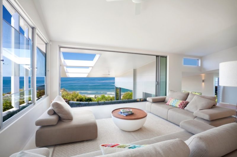 Chic Coolum Bays Beach House by Aboda Design Group chic coolum bays beach house by aboda design group 5c6d437