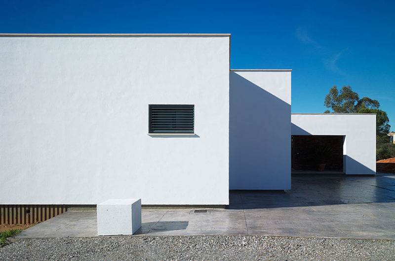 Classic Vivienda de Invierno entre los Pinos by José Manuel Peinado classic vivienda de invierno entre los pinos by jos manuel peinado 0126731