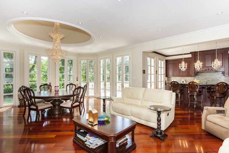 Classy And Luxurious Gated Mississauga Palace In Ontario classy and luxurious gated mississauga palace in ontario 336fa5e