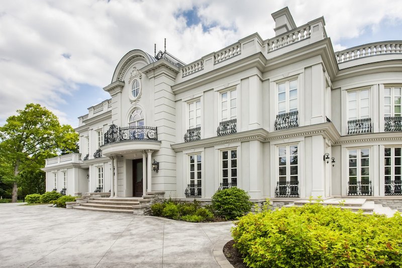 Classy And Luxurious Gated Mississauga Palace In Ontario classy and luxurious gated mississauga palace in ontario 9878ab7