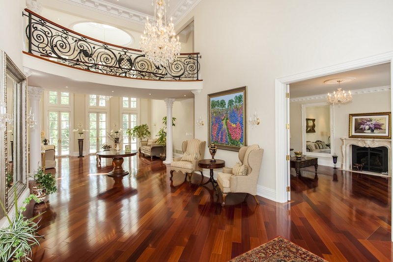 Classy And Luxurious Gated Mississauga Palace In Ontario classy and luxurious gated mississauga palace in ontario d523120
