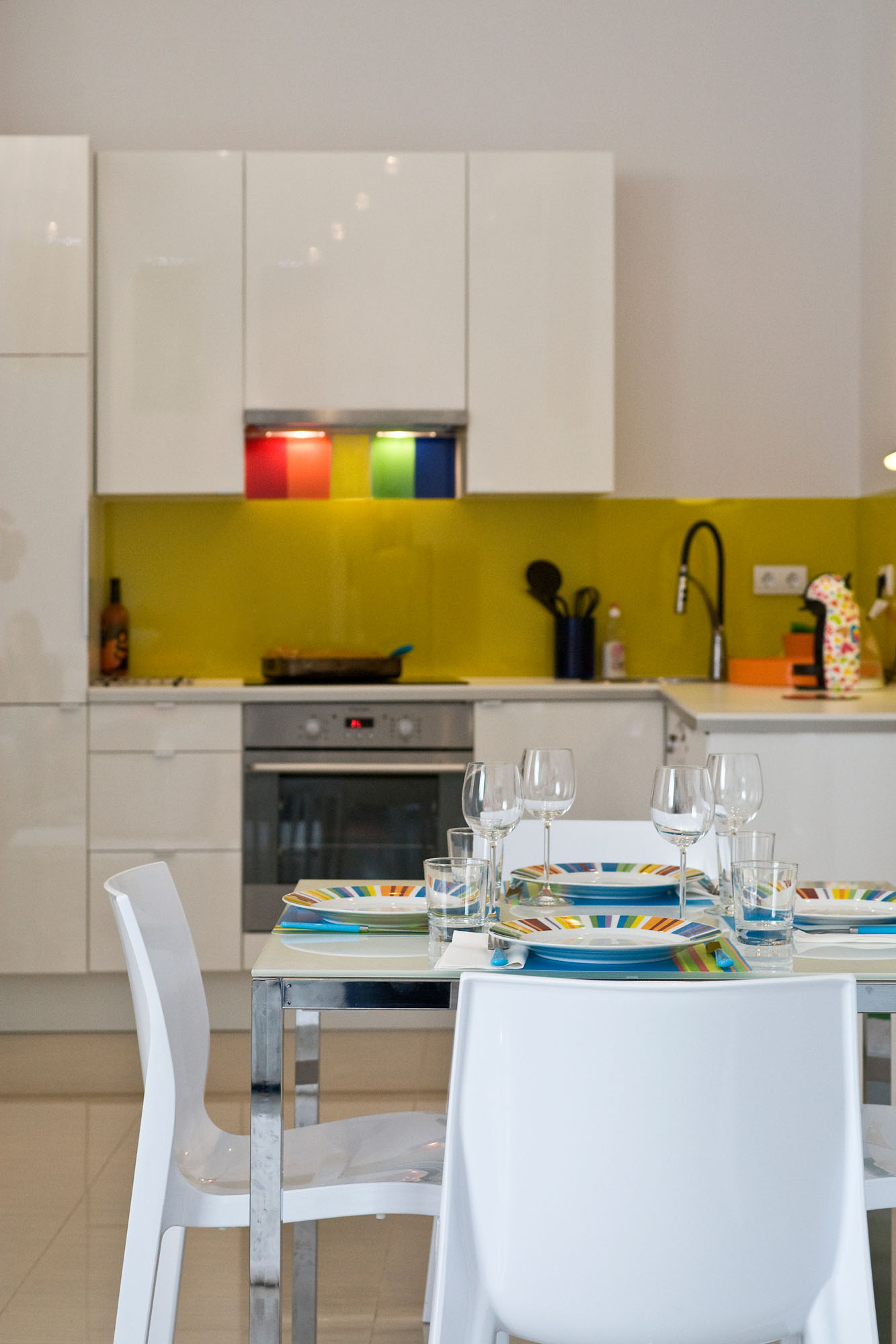 Colorful Apartment in Budapest colorful apartment in budapest 6b3ebad