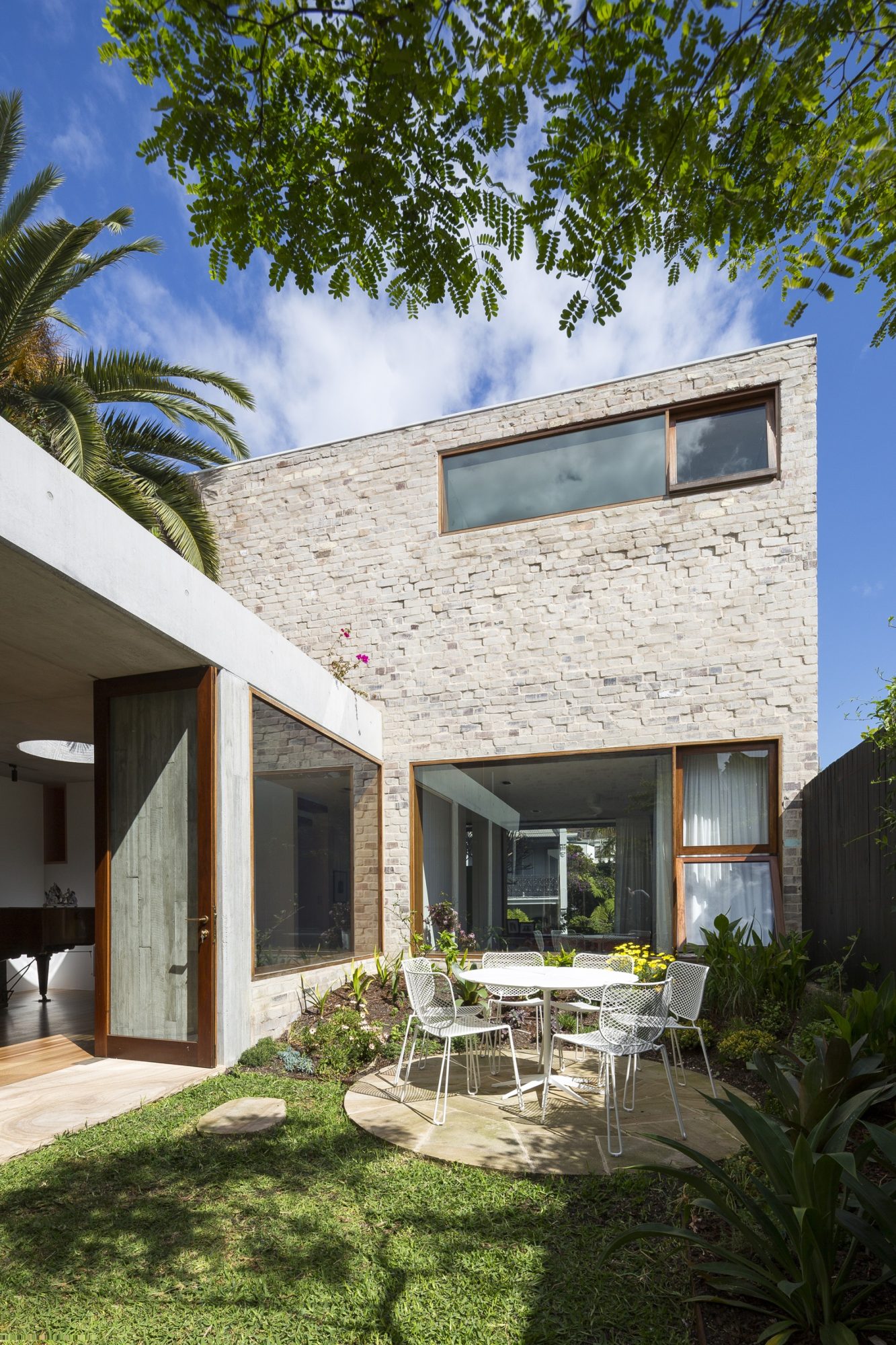 Courtyard House In Paddington, Australia courtyard house in paddington australia fdab5df