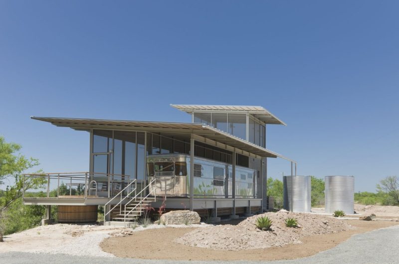 Cozy Locomotive Ranch Trailer by Andrew Hinman Architecture cozy locomotive ranch trailer by andrew hinman architecture 5bcb959