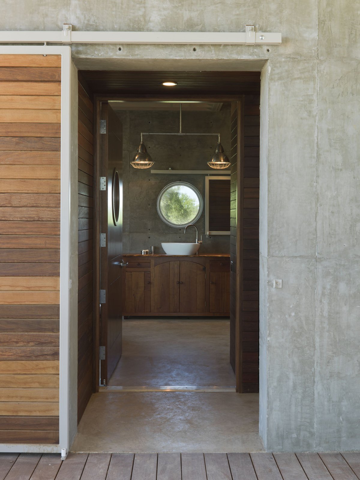 Cozy Locomotive Ranch Trailer by Andrew Hinman Architecture cozy locomotive ranch trailer by andrew hinman architecture 8caefb1