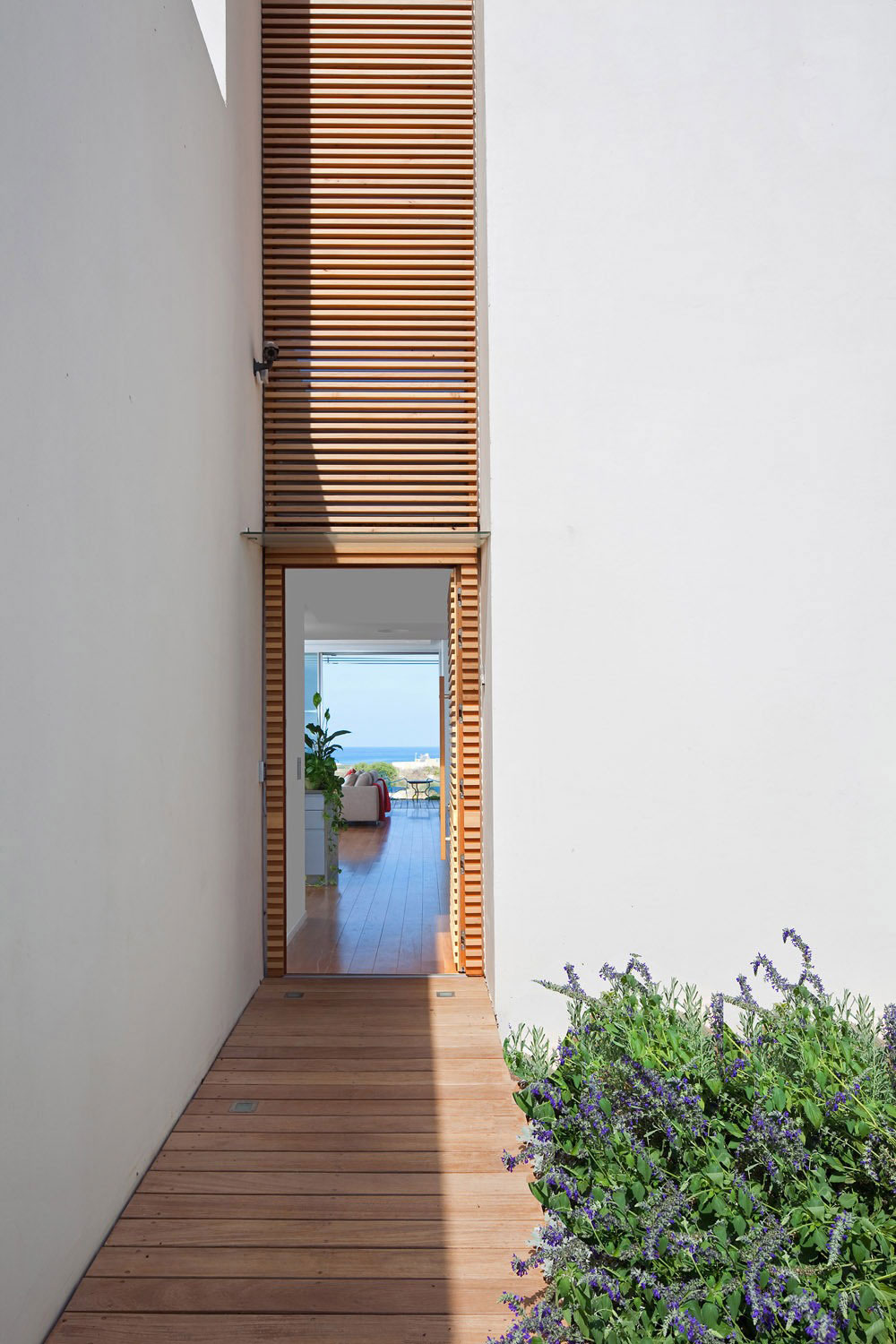 Enlightened House A by Heidi Arad Architecture & Design enlightened house a by heidi arad architecture design b4dda97