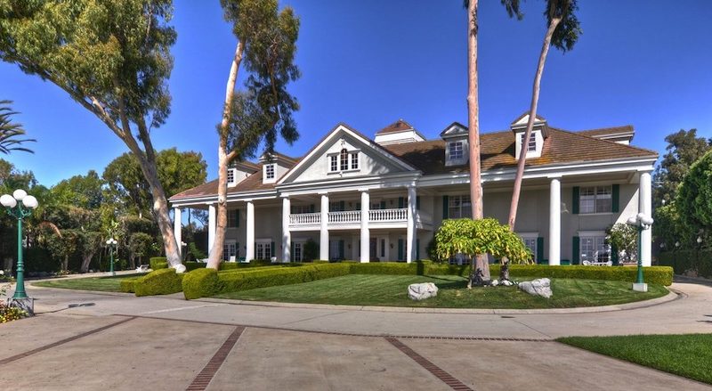 Fabulous Village Crean Compound in Newport Beach, California, US fabulous village crean compound in newport beach california us f13032c