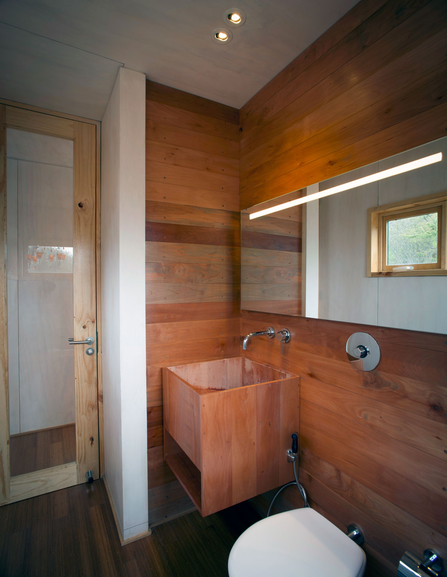 Fancy Pangal Cabin by EMa Arquitectos fancy pangal cabin by ema arquitectos 09bc037