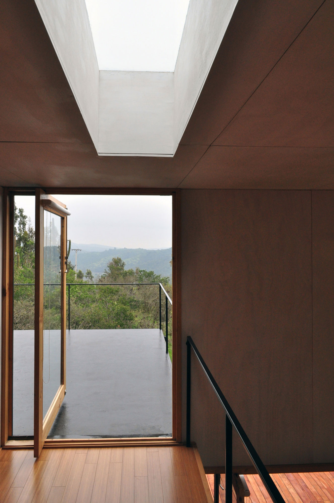 Fancy Pangal Cabin by EMa Arquitectos fancy pangal cabin by ema arquitectos d594986
