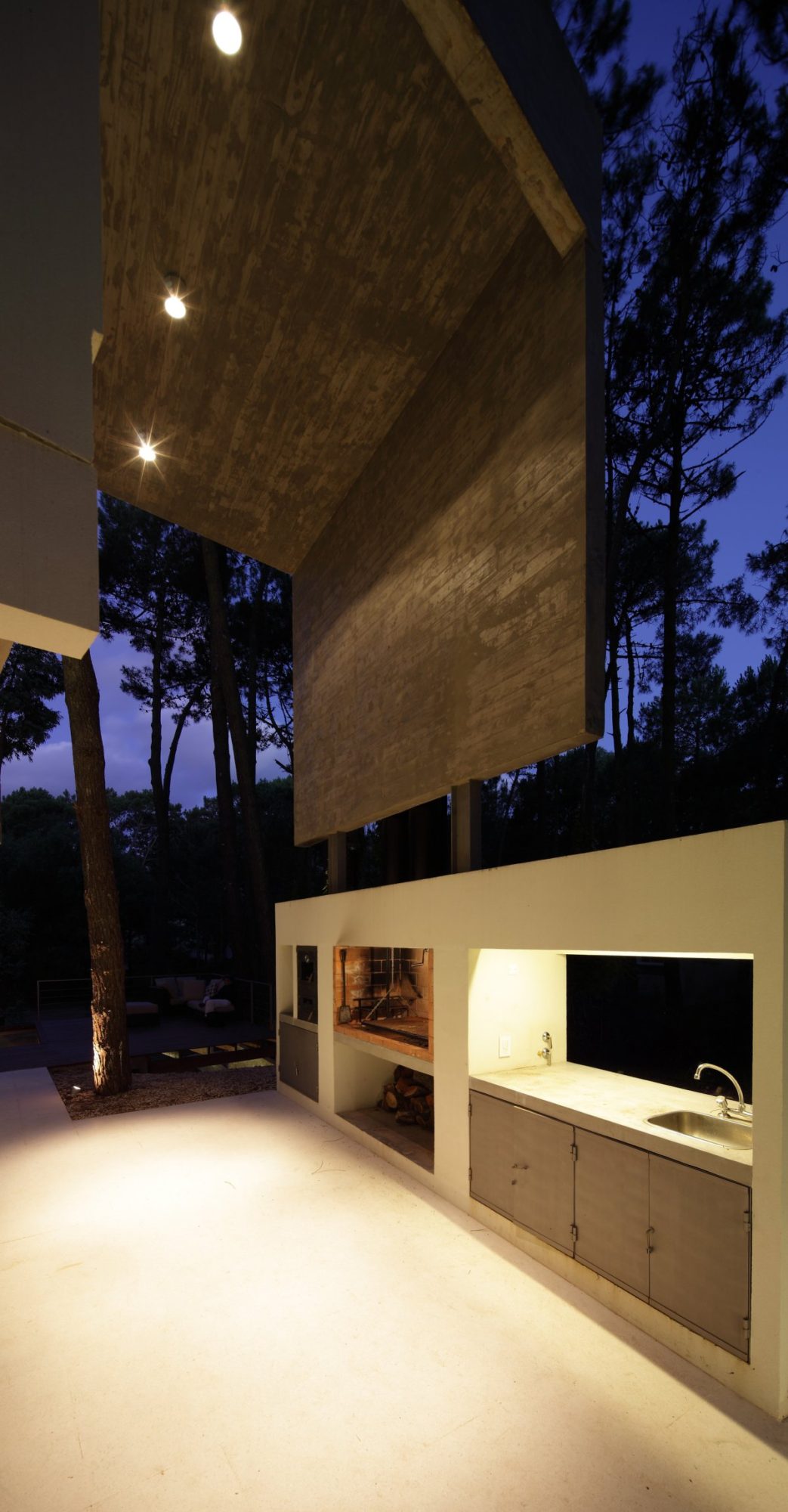 Glasslike Fresno House by Felix Raspall and Federico Papandrea glasslike fresno house by felix raspall and federico papandrea 04663ae