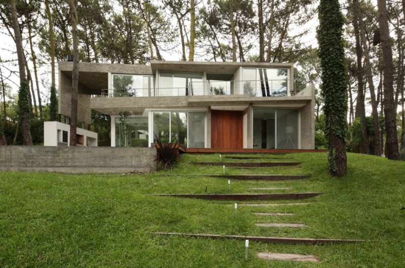 Glasslike Fresno House by Felix Raspall and Federico Papandrea glasslike fresno house by felix raspall and federico papandrea b1678b7