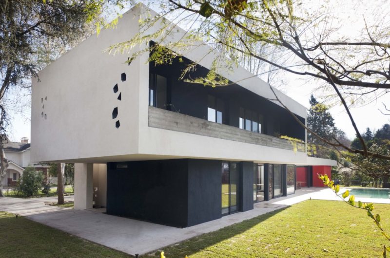 Impeccable BLLTT House by Enrique Barberis impeccable blltt house by enrique barberis 9a20561