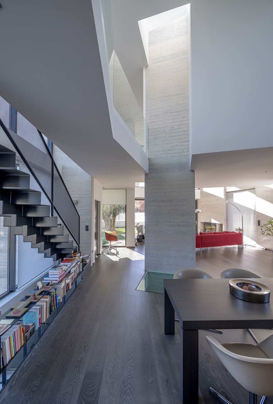 Impressive Paradox House In Athens, Greece impressive paradox house in athens greece cbdbbdd