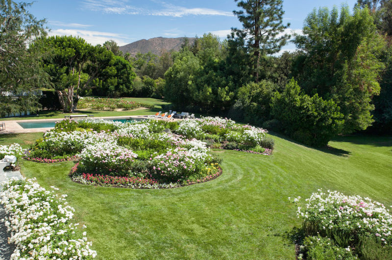 Inspiring Compound In Toluca Lake, California inspiring compound in toluca lake california 56c7c3d