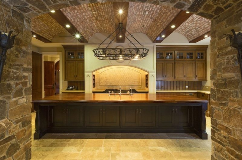 Lavish Mediterranean Estate In Los Angeles, California lavish mediterranean estate in los angeles california 04de1d3