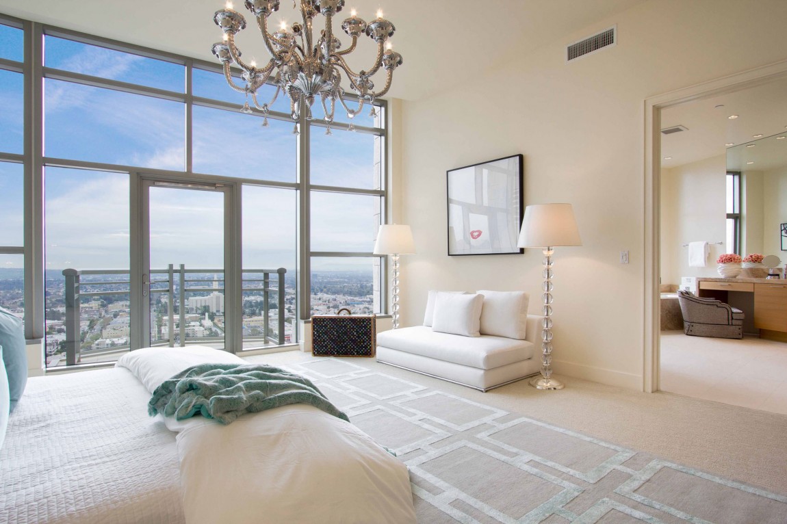 Luxurious Penthouse In The Carlyle Residences luxurious penthouse in the carlyle residences 2ca85b4