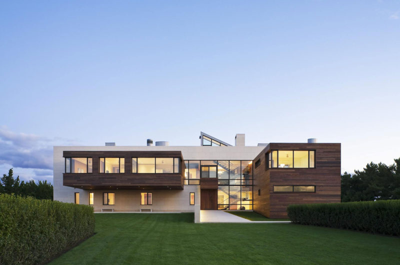 Majestic And Elegant Southampton Beach House In New York majestic and elegant southampton beach house in new york 4a85def