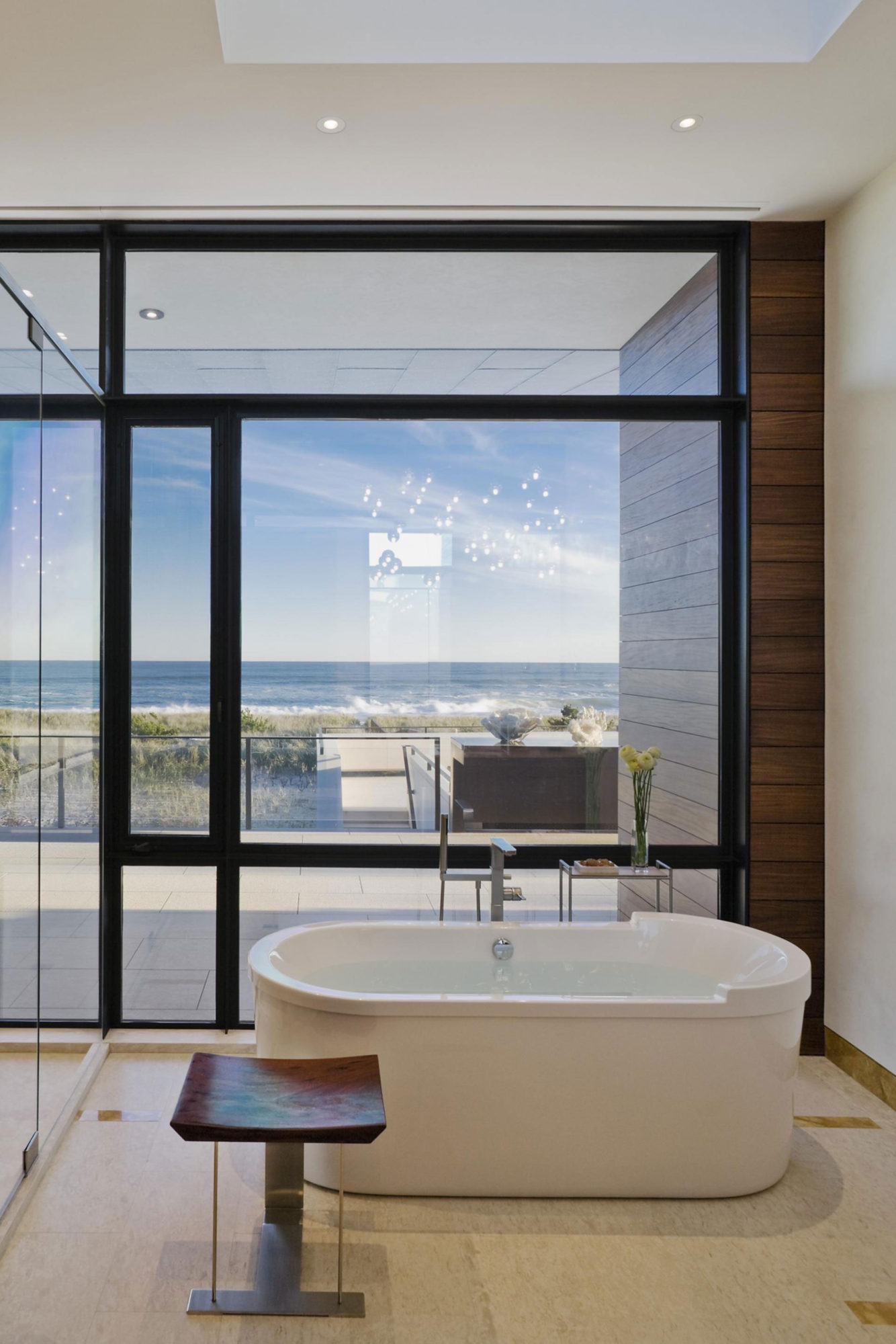 Majestic And Elegant Southampton Beach House In New York majestic and elegant southampton beach house in new york 74f440d