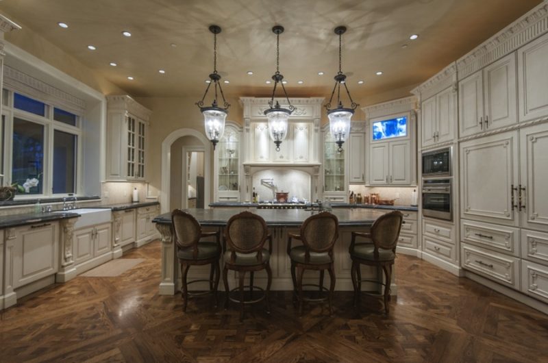 Majestic European Beauty Priced at $4,200,000 majestic european beauty priced at 4200000 07ca6f9