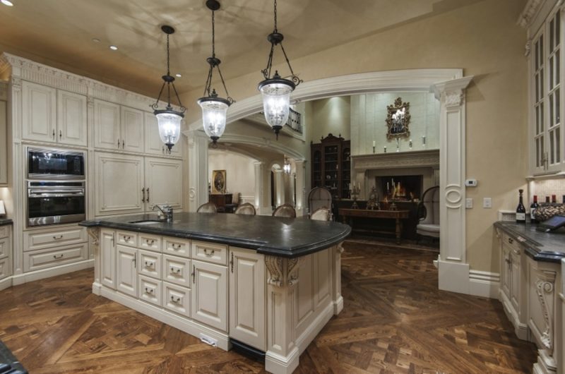 Majestic European Beauty Priced at $4,200,000 majestic european beauty priced at 4200000 368210a