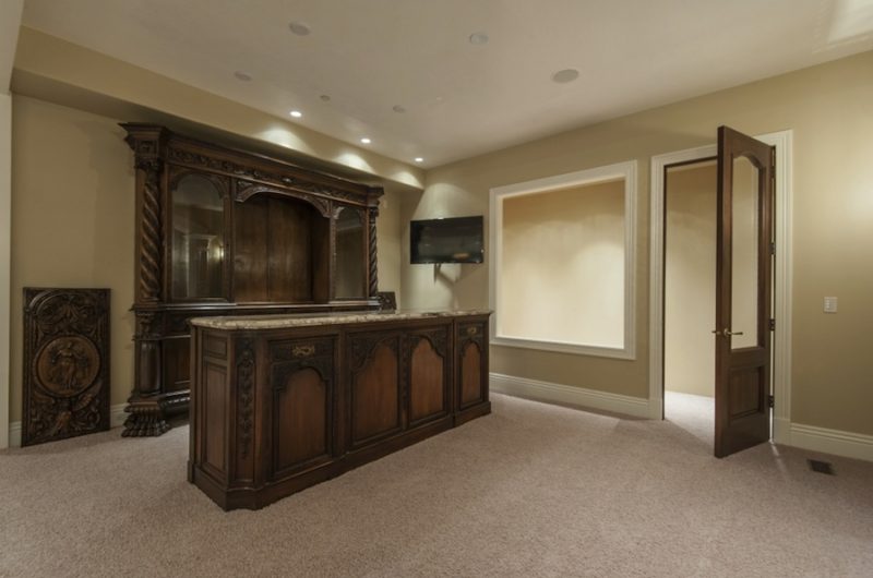 Majestic European Beauty Priced at $4,200,000 majestic european beauty priced at 4200000 78f1e1a