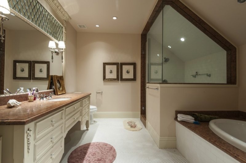 Majestic European Beauty Priced at $4,200,000 majestic european beauty priced at 4200000 9e35161