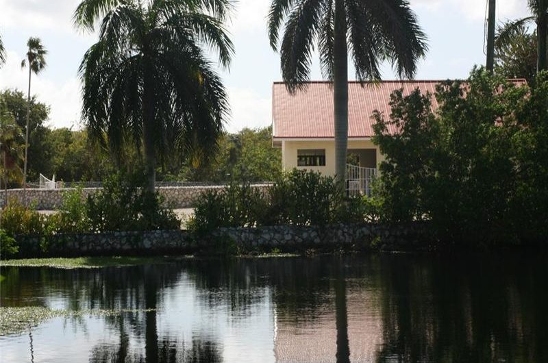 Majestic Royal Vista Estate for Sale majestic royal vista estate for sale 54a0291
