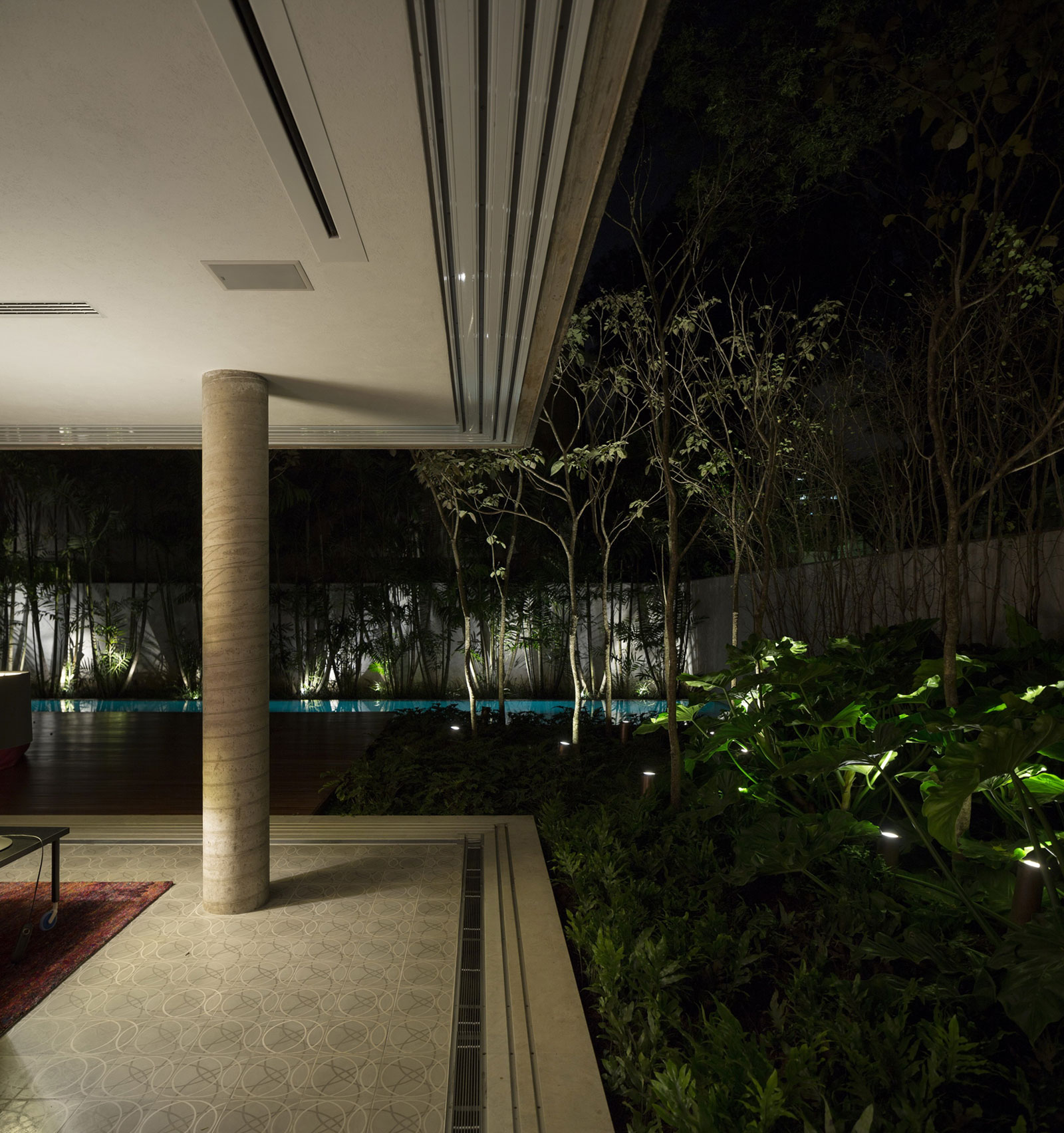 Minimalistic Casa Cubo by Studio MK27 minimalistic casa cubo by studio mk27 3599bdc